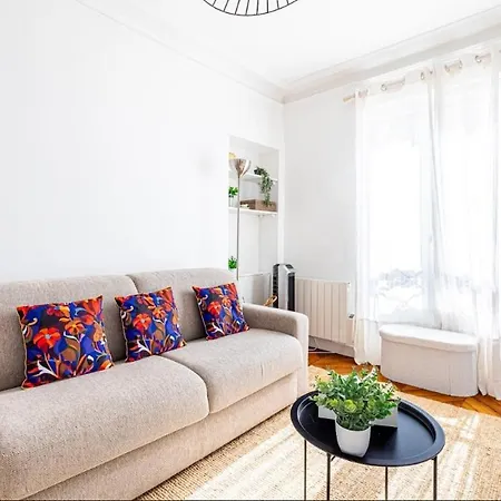 Апартаменты Guestready - Lovely Retreat Near The Eiffel Tower
